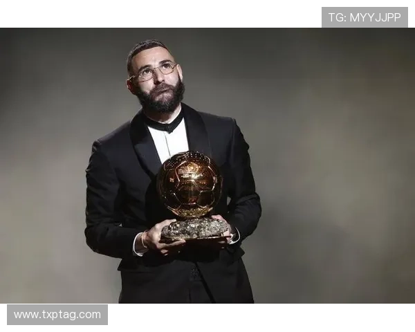 从“背锅侠”到伯纳乌之王:本泽马的逆袭史 从“背锅侠”到伯纳乌之王:本泽马的逆袭史